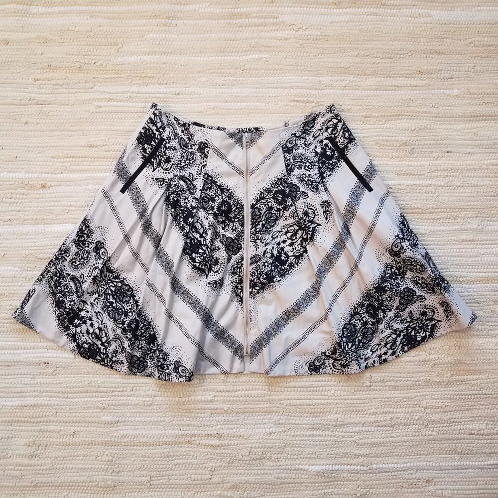 Anthropologie Edme & Esyllte Pleated Floral Skirt with Pockets Size 6